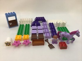 Lego Duplo 10594 Disney Sophia's Royal Stable 99% Complete 2015 Missing Fence Pc