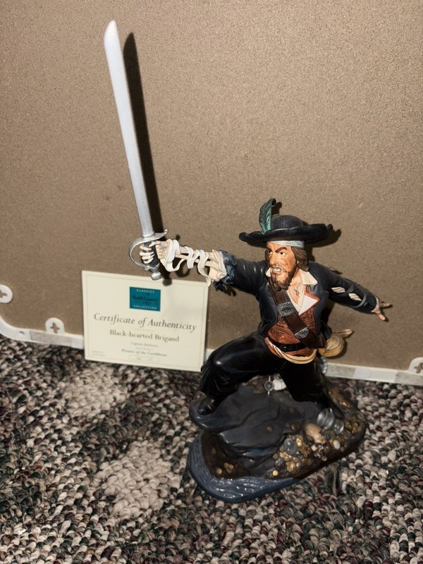 WDCC Pirates of the Caribbean Captain Barbossa "Black Hearted Brigand" #1400