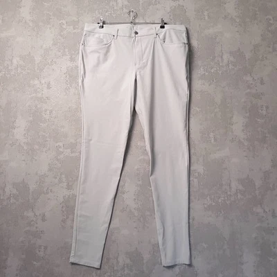 Lululemon Zip Off Convertible Trousers Mens W40 L34 Grey Stretch Regular Pants - Image 1 of 4