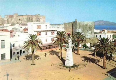 Tarifa Cadiz ES Monumento a Guzman el Bueno y Castillo