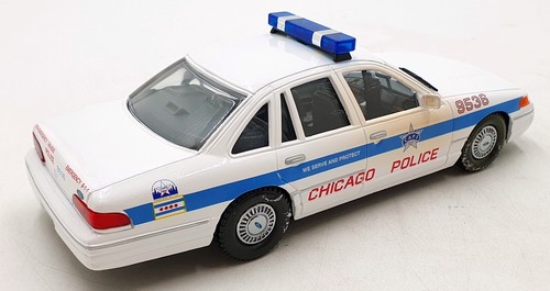 Code 3 Collectibles 1/24 scale Diecast 2724L Ford Crown Victoria Chicago Police - Picture 3 of 5