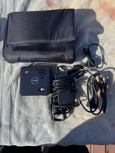 Dell M115HD Portable DLP Projector & Case Cables Operat. Hours: 1 Hour Excellent