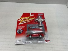 Johnny Lightning 2000 Ford Mustang Convertible Red 