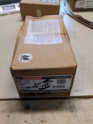 NEW Genuine Motorcraft  Disc Brake Pad Set Rear BRF-1329 Ford E-Series