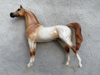 Pretty Peter Stone Model Horse  Ginger Frost  Glossy Red White Roan Arabian SR