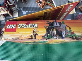 Lego  Castle Dragon Knights - 6076 Dark Dragon's Den New Sealed
