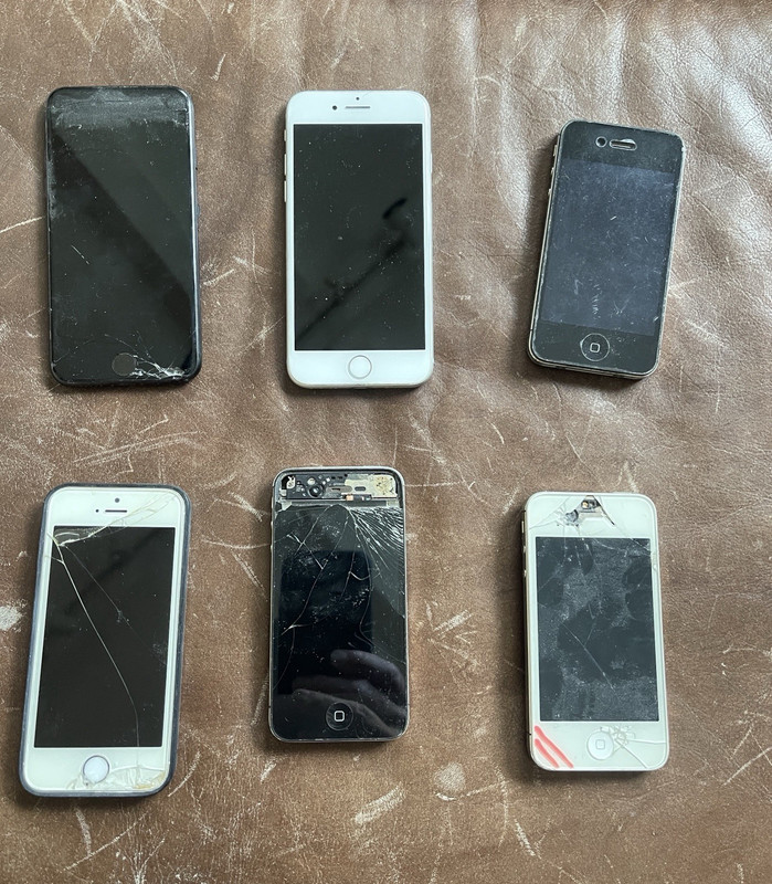 Apple iPhone Lot of 6 Mixed Models Phones for Parts/Repair
