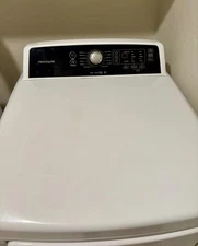 FRIGIDAIRE Washer & Dryer Set- White