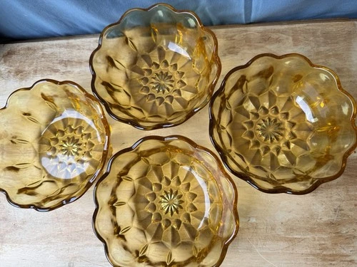 4-Vintage Anchor Hocking Fairfield Amber Glass Individual Salad Bowls 6"