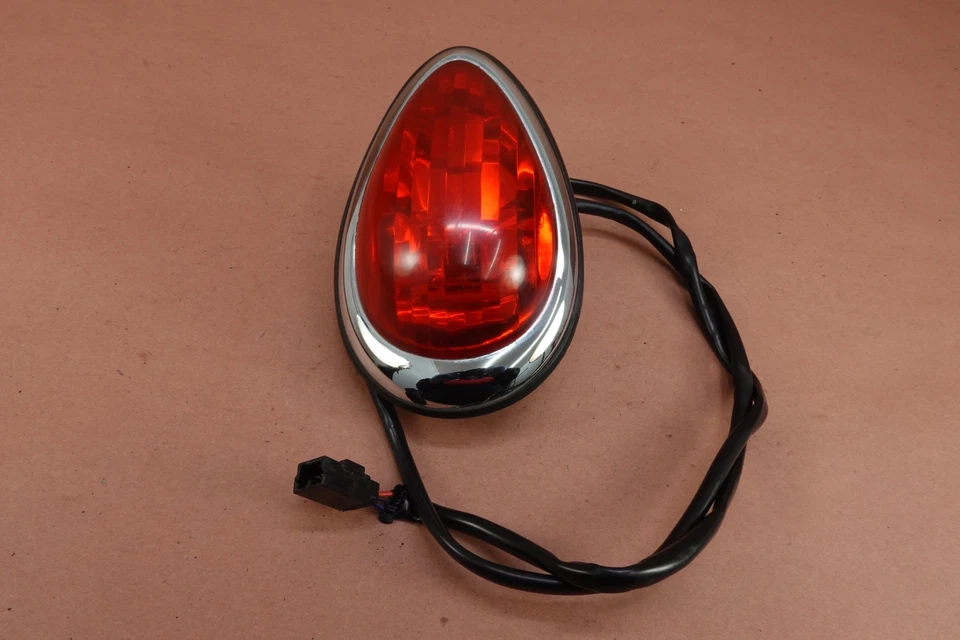 TRIUMPH ROCKET III TOURING 2013 07-17 luz de freno trasera lámpara luz trasera Foto 4 de 4