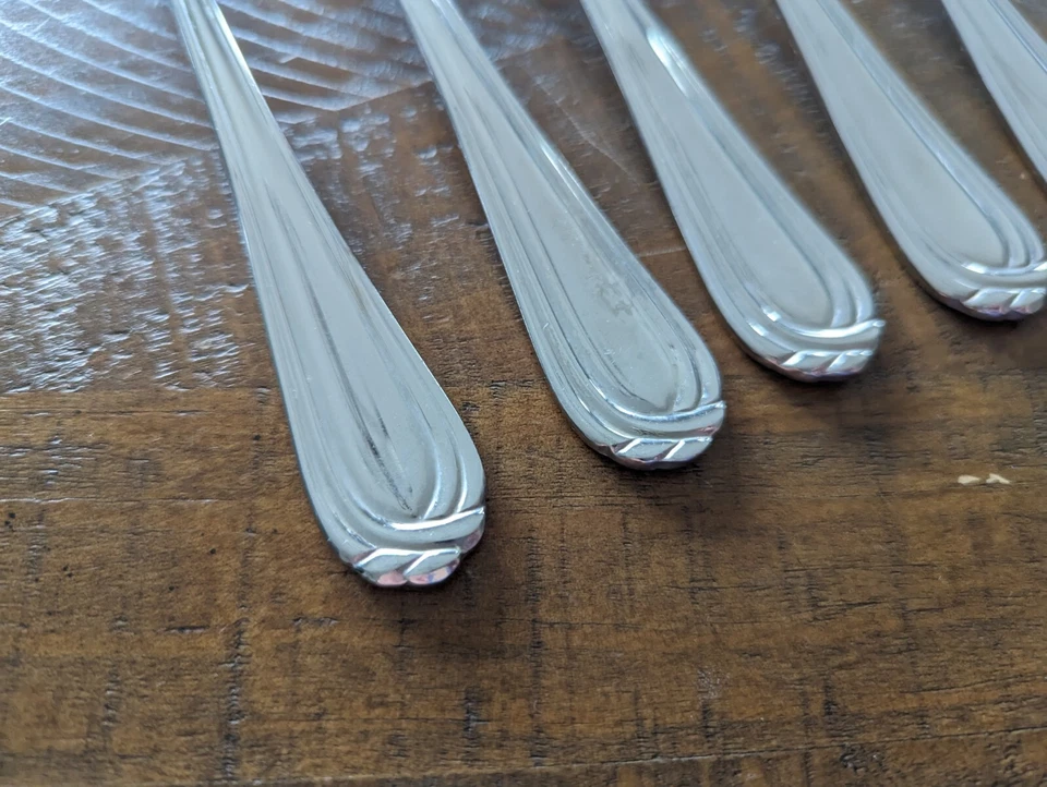 11 x Oneida OTTAWA Dinner Forks 18/10 Stainless Flatware - Image 2 of 4