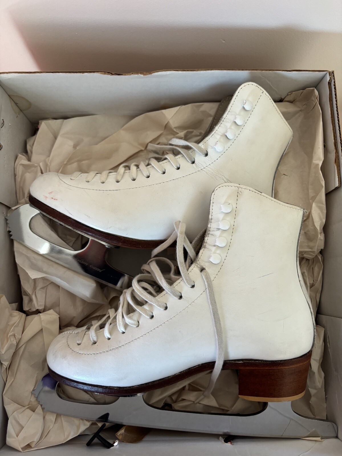 Riedell Womens Size 4 Figure Skates eBay