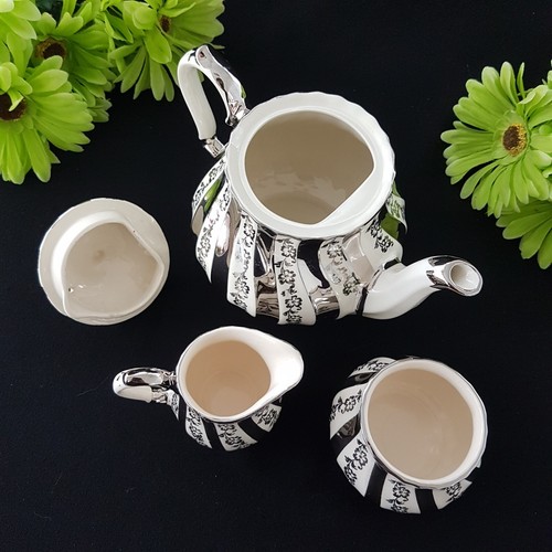 Sadler Tea Set, Tea Pot Cream Sugar Set, Silver Luster, Swirled, England, 1950s - Picture 7 of 11