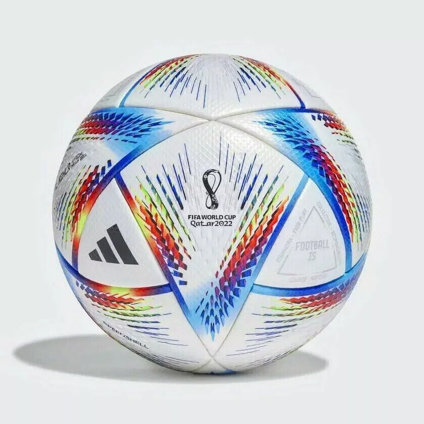 New balls, please!» La Coupe du monde 2022 change de ballons