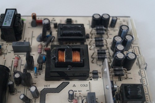 PLACA FUENTE DE ALIMENTACIÓN PSU MIP550D-240V350 PARA TV LED 48" BLAUPUNKT 48/1480 - Imagen 5 de 5