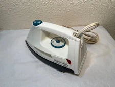 Easy Press Iron 17300 Iron, Proctor Silex Iron Works Good