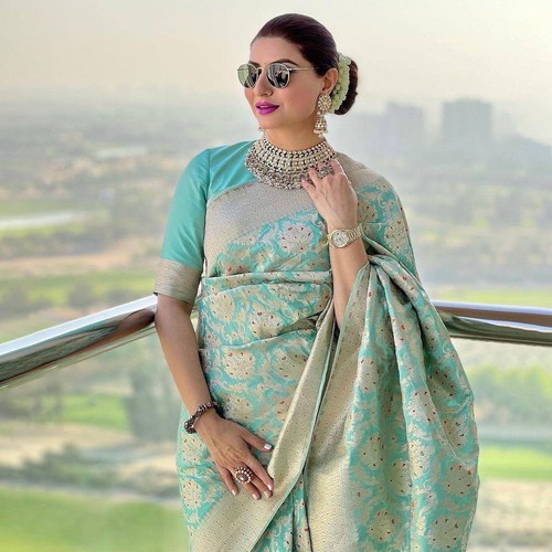 Latest Indian Style Soft Lichi Silk Saree With Simple Blouse With Dupatta - Picture 4 of 10