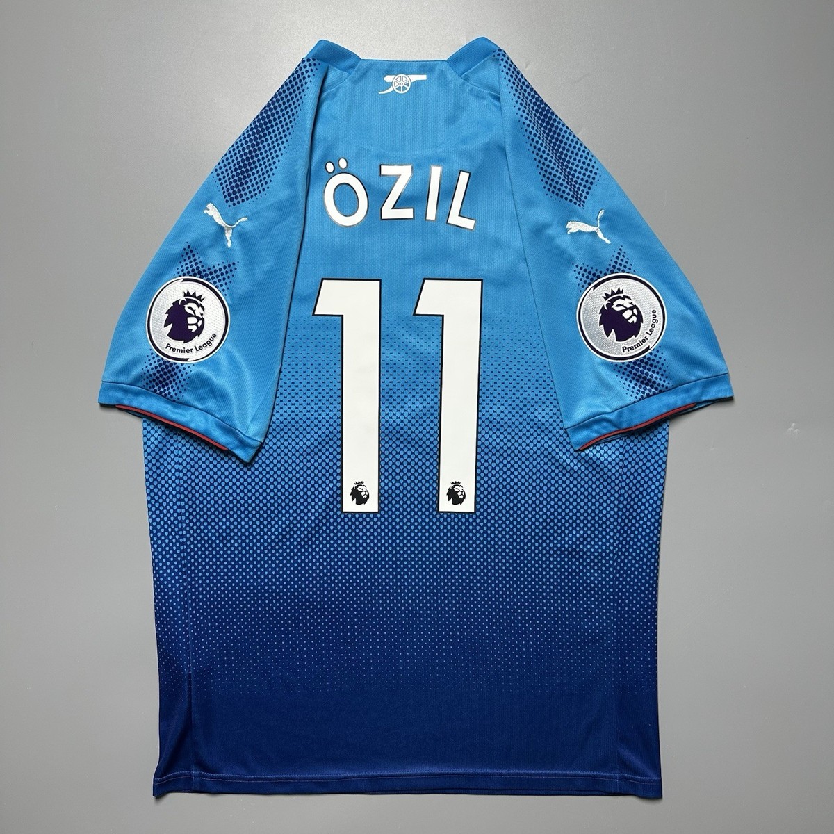 ARSENAL PUMA 2017/2018 FOOTBALL SOCCER AWAY JERSEY #11 OZIL SIZE 
