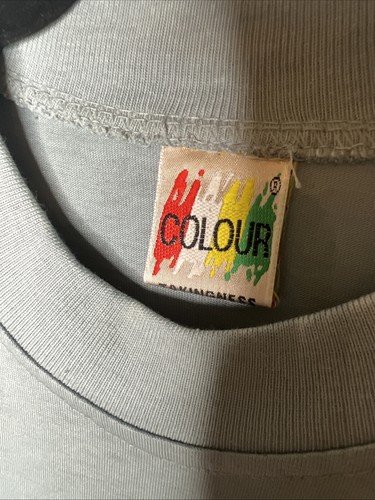 Camiseta rara de colección arte y manualidades bordada y secuelas talla L - Imagen 4 de 12