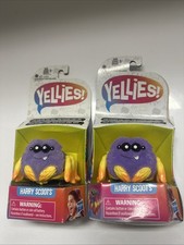 2 Yellies Harry Scoots Voice Activated Spider Pet Hasbro Surprise Movements