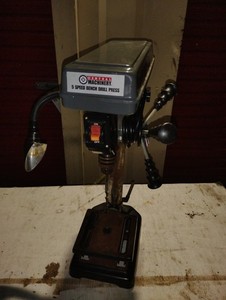 Central Machinery 5-Speed Bench Drill Press 120VAC 2.4A 760-3070RPM