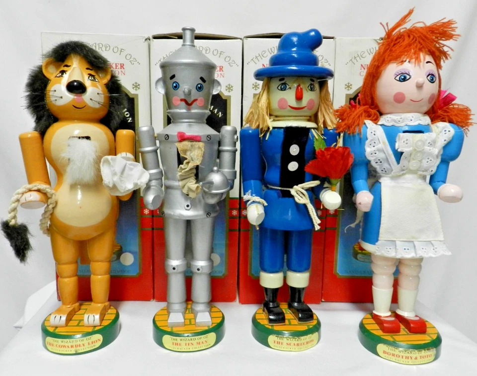 Juego de 4 Cascanueces Kurt Adler MAGO DE OZ León Espantapájaros Hombre de Hojalata Dorothy 14" De Colección Foto 3 de 4
