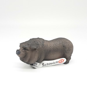 schleich pot bellied pig