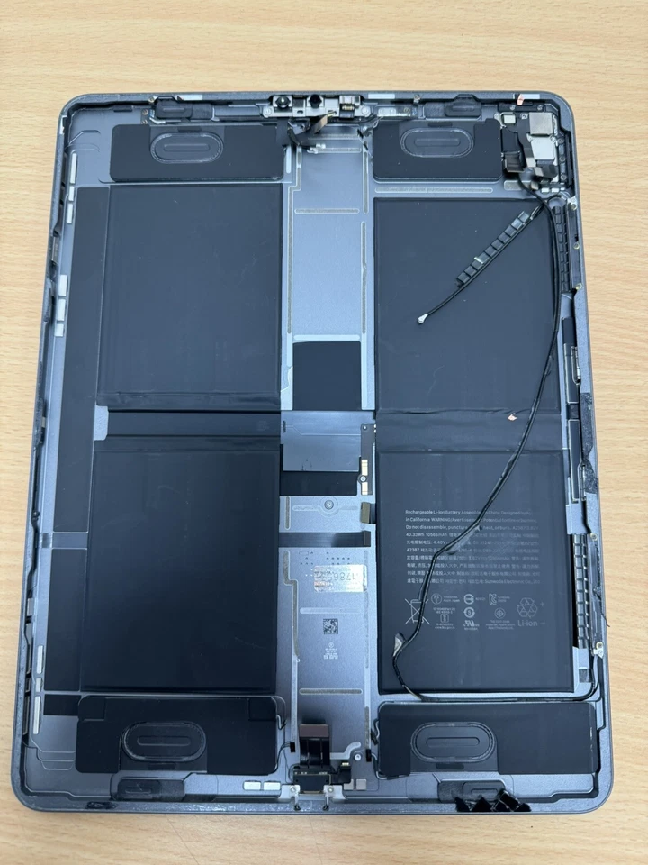 iPad Pro 12.9” 5th Gen A2378 Wi-Fi Space Grey Housing Battery Charging Port - Image 4 of 4