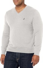 Nautica Men's Classic Fit Navtech Soft V-Neck Sweater, Gray, M