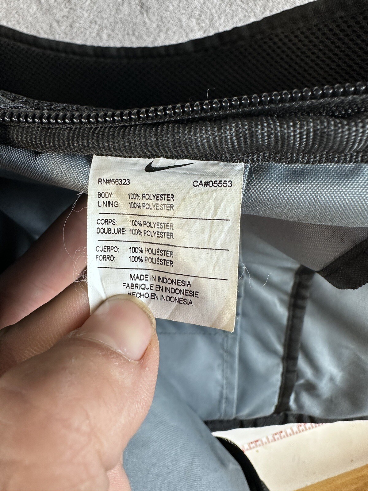 Nike Backpack w/ Multiple Compartments School Lap… - image 4