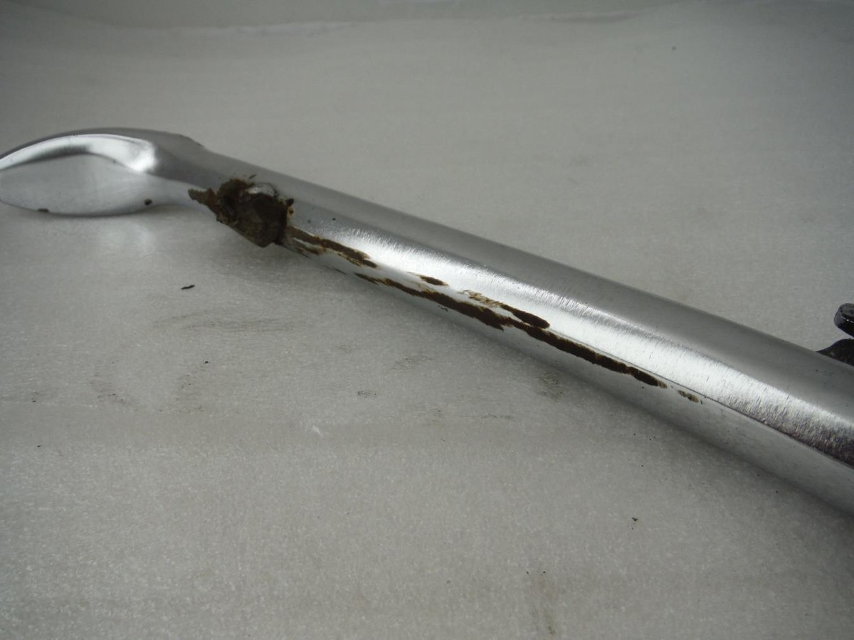 09 Hyosung GV650 KICKSTAND | eBay