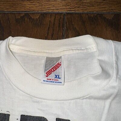 Pearl Jam Don't Give Up 1992 European Tour Vintage Shirt Pearl Jam Don't Give Up 1992 European Tour Vintage Shirt