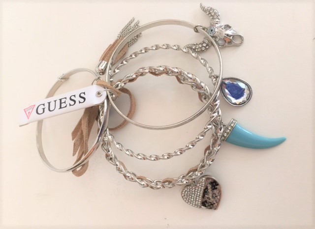 NEW GUESS PC SET SILVER TONE,TASSEL,HEART,CLUSTER,SKELETON,HORN