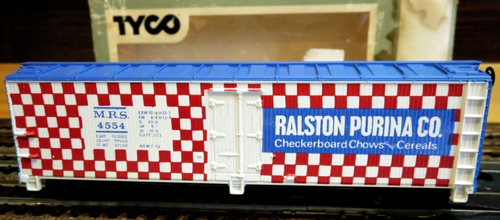TYCO 355-E HO Scale 40' SCRIBED WOOD BILLBOARD SIDE REEFER "Ralston Purina" - Picture 4 of 8