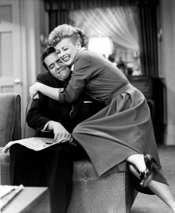 I LOVE LUCY TV SHOW 8/" X 10/" GLOSSY PHOTO REPRINT