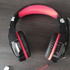 Neues Gaming-Headset mit Halterung. Unbenutzt...