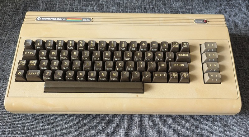 Commodore 64 with PDsid chip - REFURBISHED AND WORKING