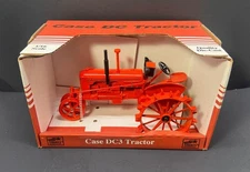 Spec Cast Case IH DC3 Steel Wheeled Diecast Tractor MIB 1/16 Scale