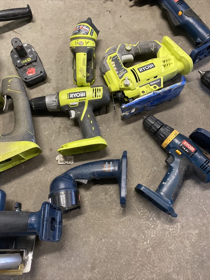 RYOBI 18V One+ 10pc Tool Set Drills Saws Lights Blower Grinder ++ - Image 4 of 4