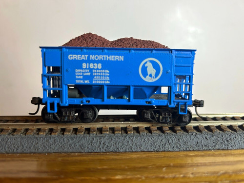 MDC #H-25 G.N.  24' rectángulo. Coche de mineral lateral #91636 con Kadees y Kadee Tks. 1:87 | Zustand: Used
