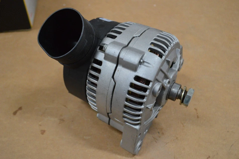 ALTERNADOR AUDI 90 100 A4 A6 BOSCH AL0721X 0123510014 Foto 3 de 4