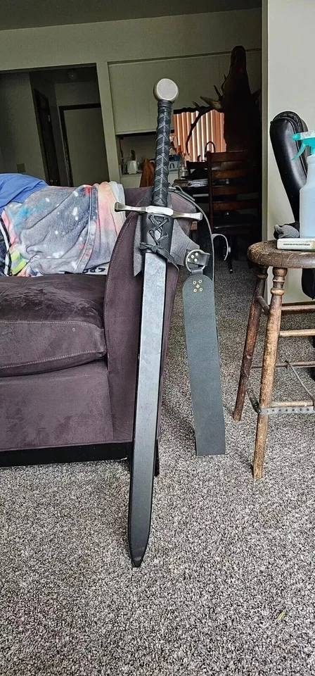 Espada larga medieval forjada a mano lista para la batalla 1075 acero al carbono y vaina Foto 3 de 3