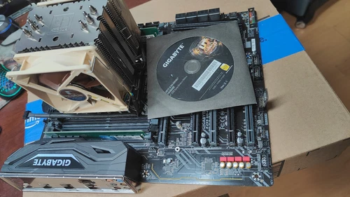 GIGABYTE X299 UD4 LGA 2066 Board & Core i9-7920 12 Cores 24 thd 4.2GHZ 16G Ram 