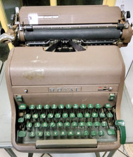 VINTAGE 1930-1940’s ROYAL  PORTABLE TOUCH CONTROL  UPRIGHT TYPEWRITER  USA Made thumbnail