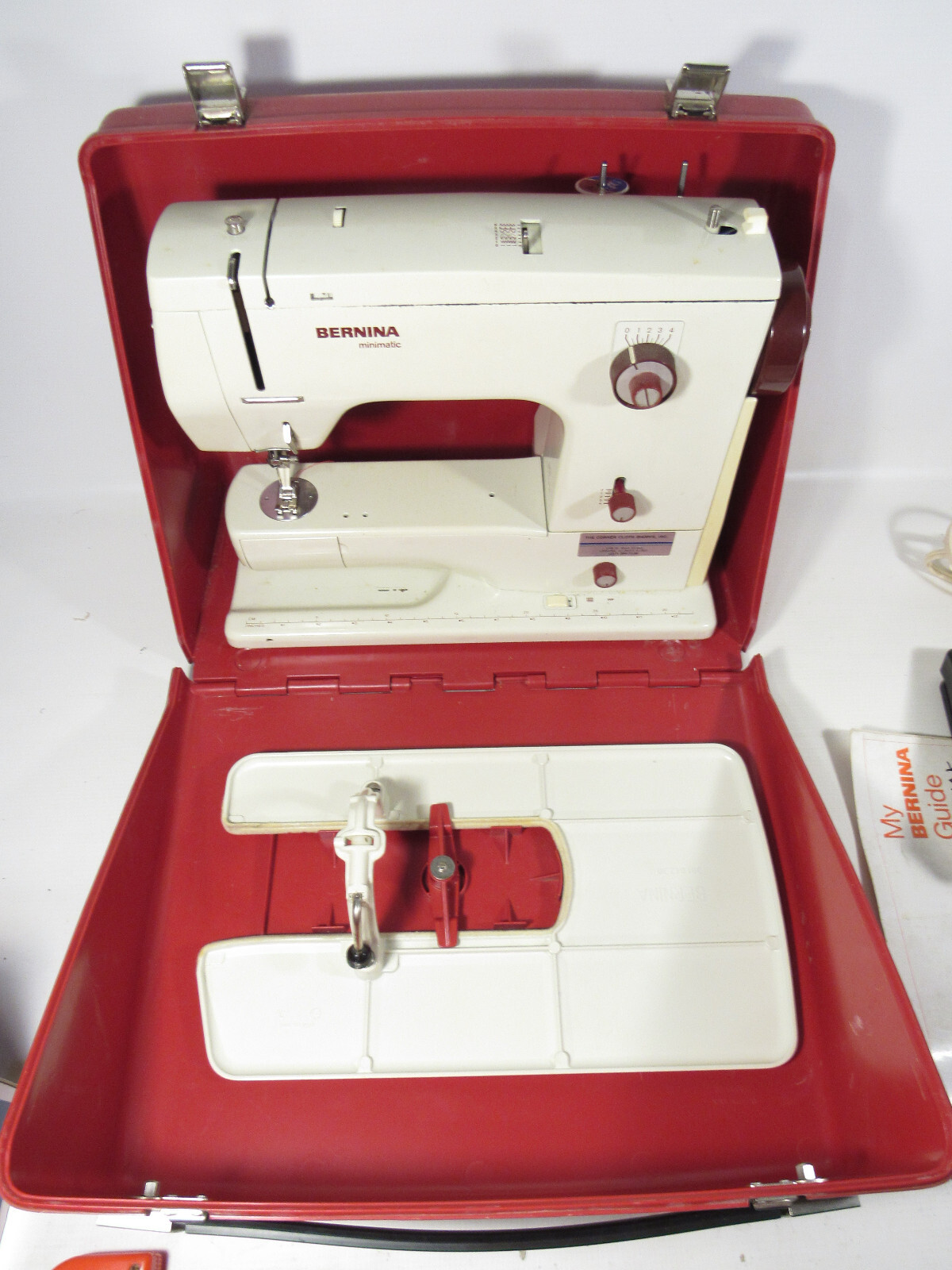 Bernina Minimatic 807 Complete Sewing Machine + Hard Case Foot Control