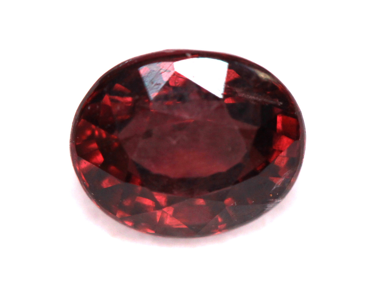 Acheter un spinelle rouge de 1,04 ct taillé en coussin pour création de bijou