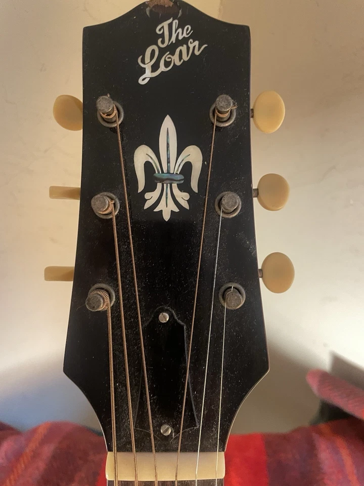 The Loar Vintage Sunburst Acoustic Guitar LO-215-SN with Martin Hard Case - Image 3 of 4