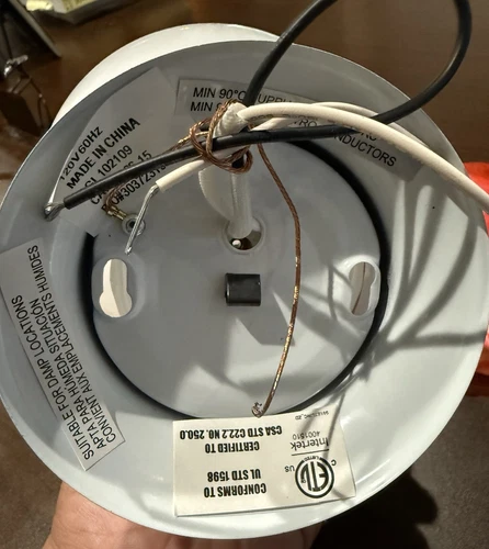 Sea Gull Lighting Generation 5366-15 Traditional One Light Flush Mount White New - Picture 4 of 4