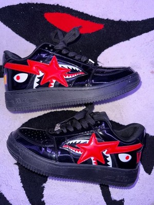 Size 9 - A Bathing Ape Bapesta Low White Shark Face