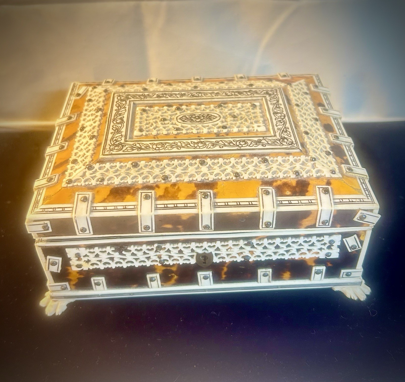 RARE Antique 1890’s+ Victorian Trinket/Jewelry Box!
